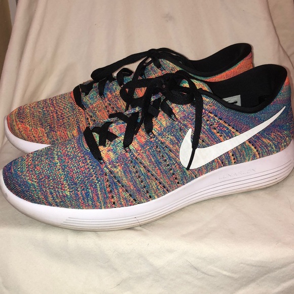 Nike Lunarepic Low Flyknit - Picture 2 of 5